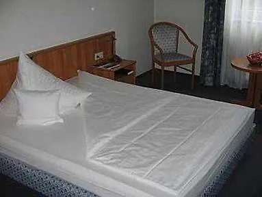 Tulip Frankfurt Airport 3*