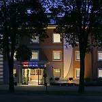 Hotel Tulip Frankfurt Airport 3*