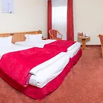 Tulip Frankfurt Airport 3* Neu-Isenburg
