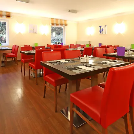 Tulip Frankfurt Airport 3*