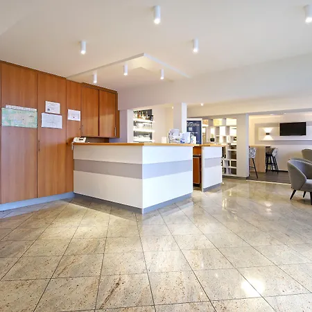 Tulip Frankfurt Airport 3*