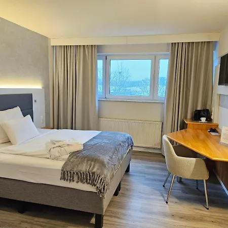 Tulip Frankfurt Airport 3*