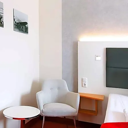 Tulip Frankfurt Airport 3*
