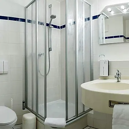 Hotel Tulip Frankfurt Airport 3*