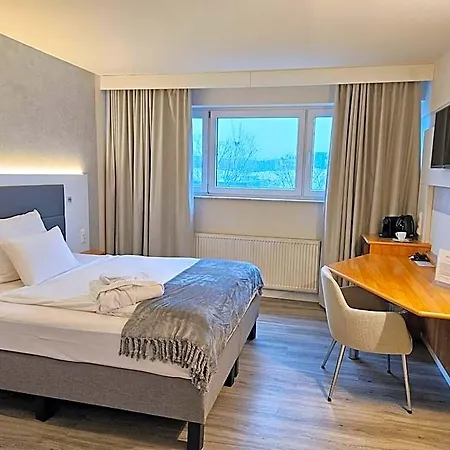 Hotel Tulip Frankfurt Airport 3*
